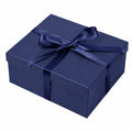 Boîte cadeau 25 x 20 x 10 cm en carton bleu marine avec ruban en satin et couvercle