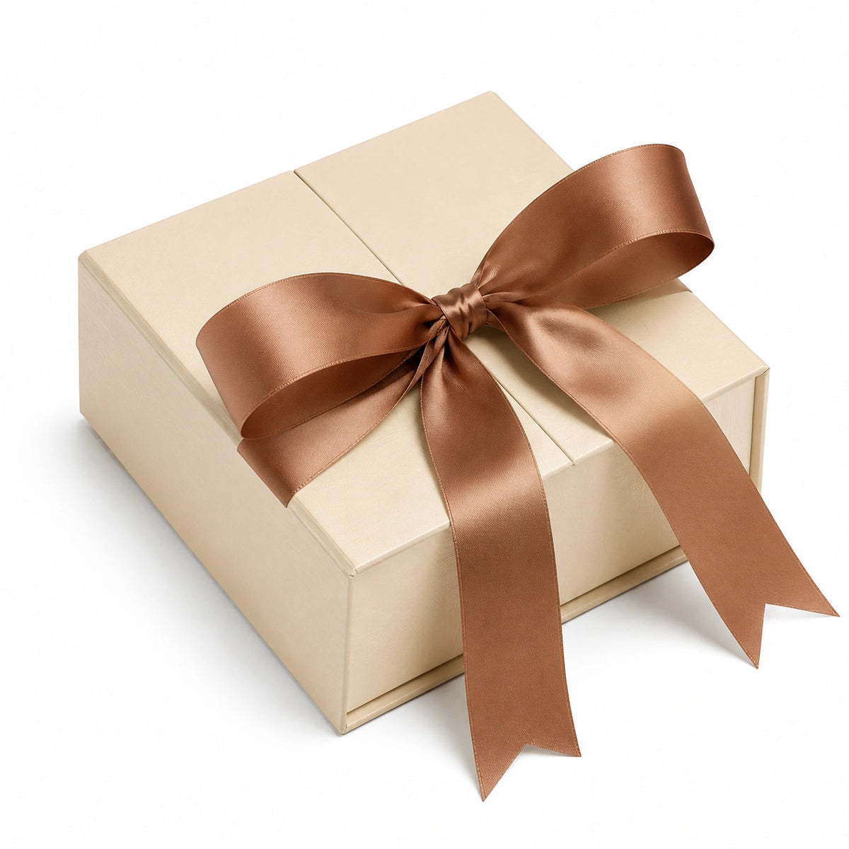 Boîte cadeau 20 x 20 x 10 cm en carton crème avec ruban satin brun