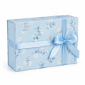 Boîte cadeau rectangulaire 30 x 20 x 12 cm en carton bleu à motif floral avec ruban